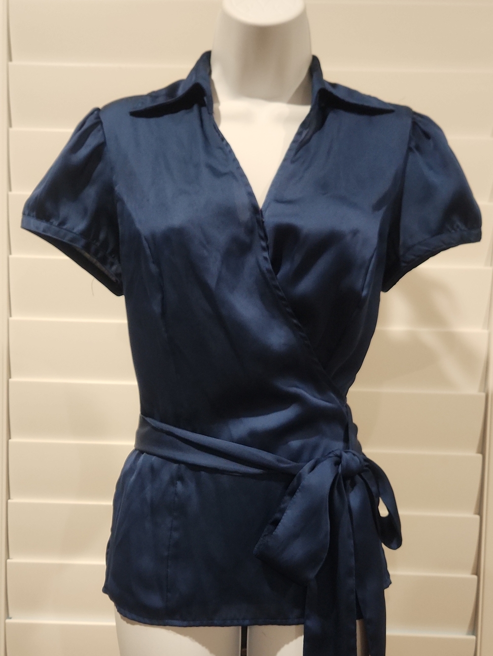 LOFT Wrap Top - Picture 2 of 8